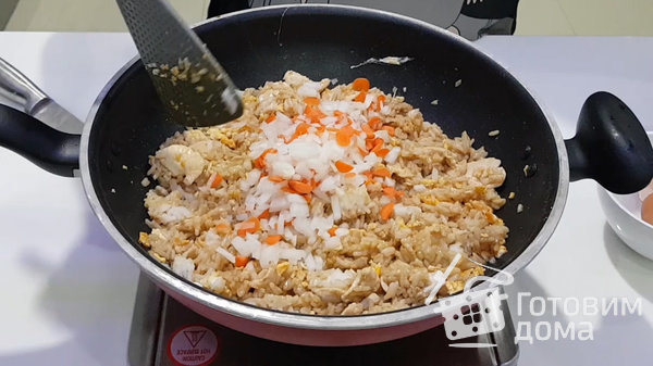 Као пад гай (Khao Pad Gai) Тайский жареный рис с курицей фото к рецепту 7