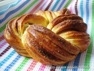 Эстонский венок с корицей и маком