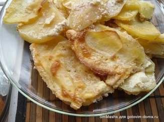Картофель запеченый в молочном соусе