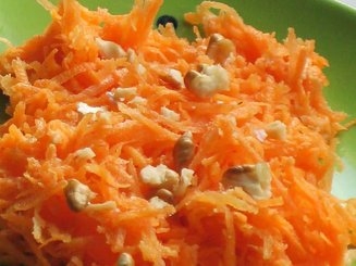 Салат из моркови с чесноком