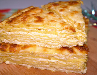 Пирог из лаваша с творогом и сыром