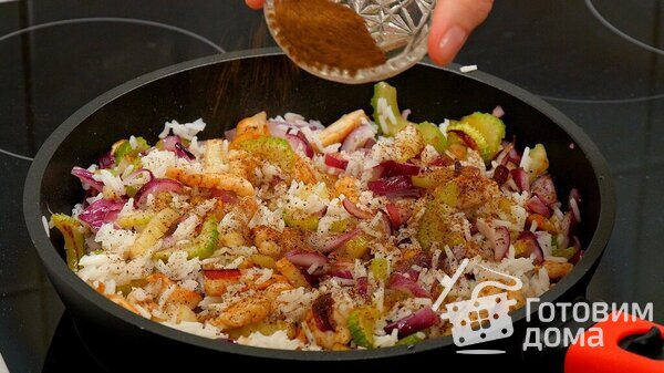 Жареный сельдерей с душистым перцем, рисом и курицей фото к рецепту 12