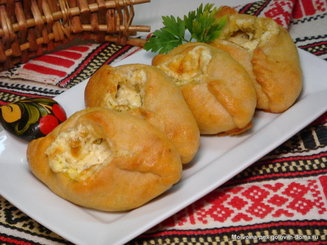 Открытые пирожки с сыром и зеленью