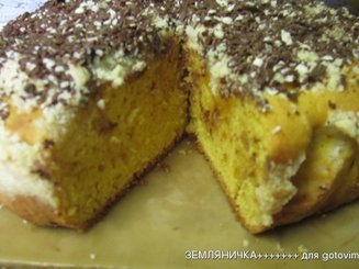 Абрикосовый пирог с миндальной крошкой и белым шоколадом