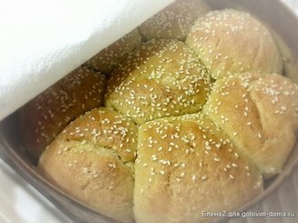 Сахарные булочки с медовой глазурью "Roulé au miel"