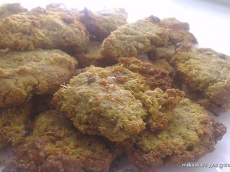 Овсяные кексы с тыквой, изюмом и орехами