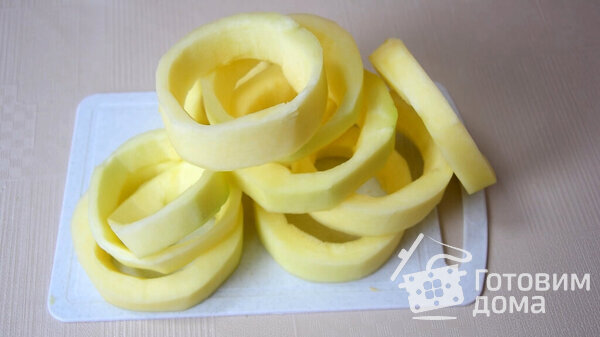 курица фаршированная кабачками в духовке целиком. 8c6e86ffed1267d5b75c06e62fe94ab7 m. курица фаршированная кабачками в духовке целиком фото. курица фаршированная кабачками в духовке целиком-8c6e86ffed1267d5b75c06e62fe94ab7 m. картинка курица фаршированная кабачками в духовке целиком. картинка 8c6e86ffed1267d5b75c06e62fe94ab7 m. Запеченная курица с кабачками в духовке – это простое, питательное и доступное блюдо. Белое мясо получается сочным, а кабачки идут, как дополнение к нему и вкусный гарнир. По любому из собранных в статье 10 рецептов вы сможете приготовить сытное блюдо на ужин.