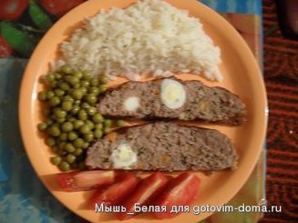 Рулет из фарша с яйцом