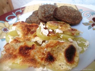Картофель запеченый в молочном соусе