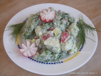 Картофельный салат с редиской и спаржей