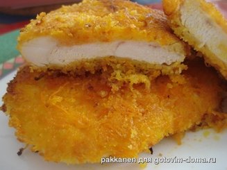 Куриные отбивные в морковной панировке
