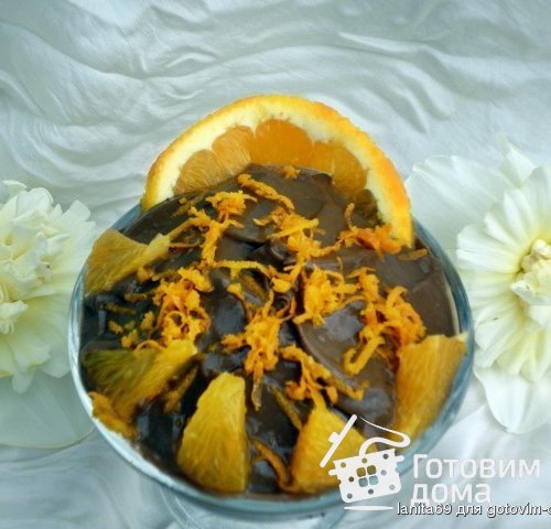 Шоколадный мусс с авокадо и апельсином