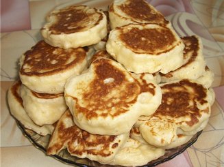 Пышные оладушки на дрожжах