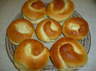 Сдобный хлеб с узором