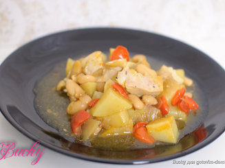 Мексиканское овощное рагу с куриным филе