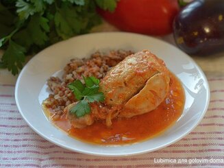 Курица в розовом соусе