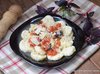 Творожные ньокки с соусом из помидоров и базилика