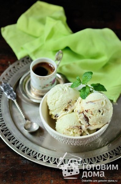 мятное мороженое с шоколадной крошкой рецепт. Смотреть фото мятное мороженое с шоколадной крошкой рецепт. Смотреть картинку мятное мороженое с шоколадной крошкой рецепт. Картинка про мятное мороженое с шоколадной крошкой рецепт. Фото мятное мороженое с шоколадной крошкой рецепт