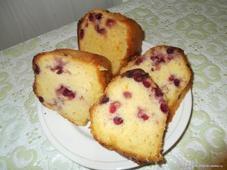 Апельсиновый кекс с клюквой