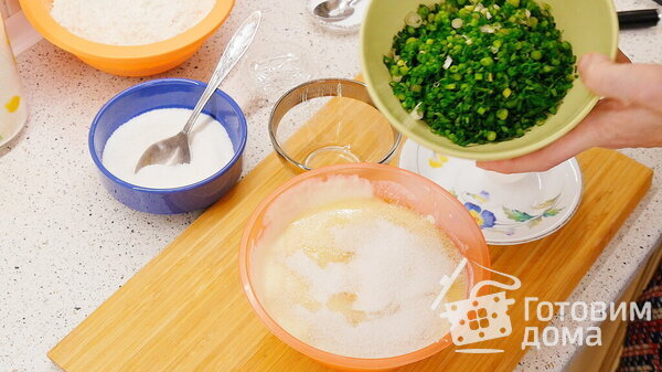 Картофельные лепёшки жареные на сковороде: вкуснятина на основе картофельного пюре с луком фото к рецепту 5