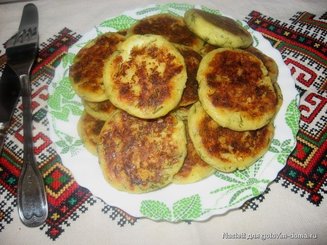 Картофельные сырники с укропом из духовки