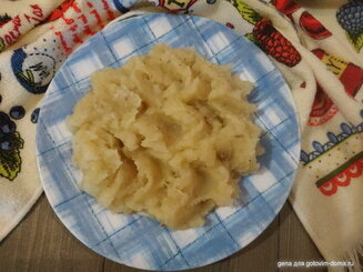 Картофельное пюре с оливковым маслом и мускатным орехом