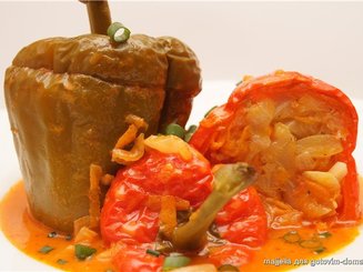 Перцы, фаршированные капустой с фаршем