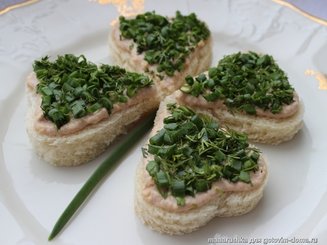 Лист клевера на счастье - канапе