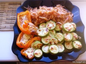 Кабачки с сыром и чесноком в духовке