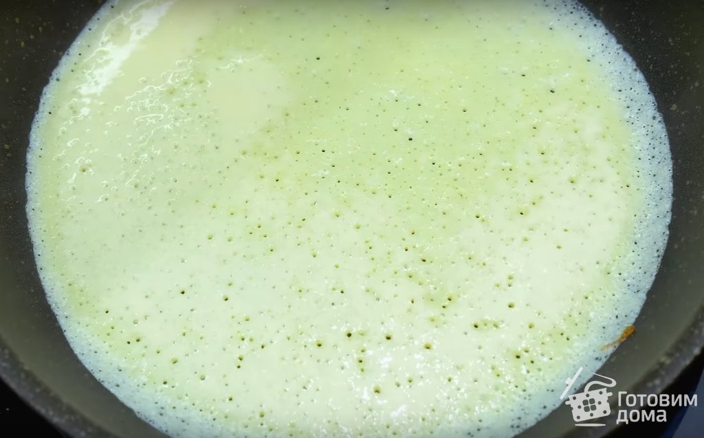 Блины из кислого молока и манки