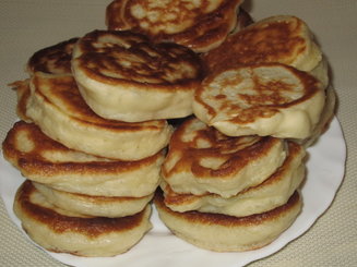 Пышные оладушки на дрожжах