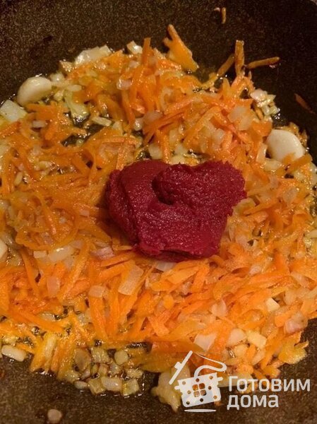 Ароматный чечевичный суп с томатной пастой и пряностями фото к рецепту 4