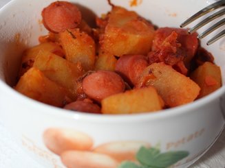 Рагу с картофелем и сосисками