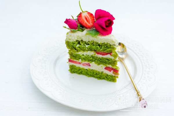 Летний торт со шпинатом &quot;Клубнично-сливочная нежность&quot; фото к рецепту 8