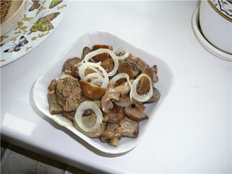 Грибы квашеные (солёные) горячим засолом
