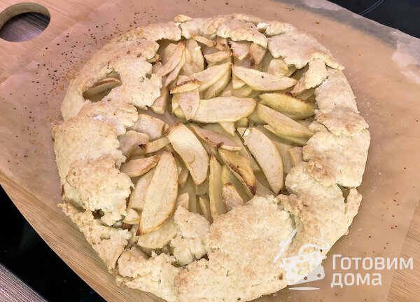 Постный пирог с яблоками - галета фото к рецепту 9
