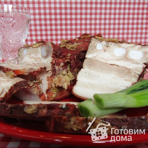 Грудинка горячего засола в луковой шелухе