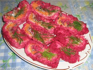 Салат-рулет "Селёдка под шубкой"