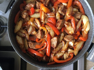 Оджахури – жареное мясо с картофелем