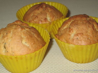 Маффины с яблоками и маком