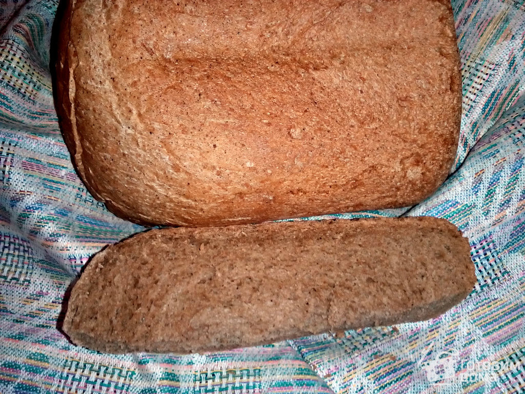 Хлеб с пшеничным солодом. Ржаной хлеб домашний. Ржаной хлеб в хлебопечке. Пшеничный хлеб в хлебопечке. Хлеб из ржаной муки.