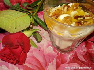 Странгисто ме мели (греческий йогурт с мёдом и орехами)