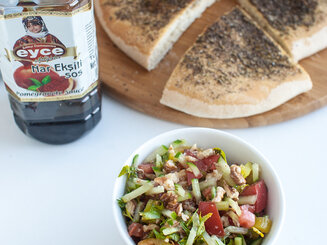 Салат "Гавурда" (Gavurdağı Salatası)