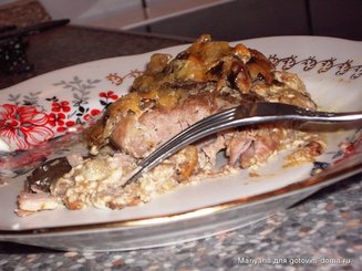 Запеченная свинина с грибами