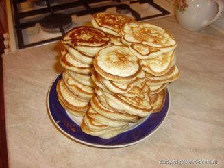 Пышные оладушки на дрожжах