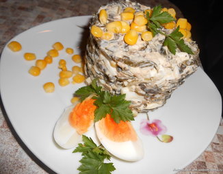 Салат с морской капустой " Семейный"