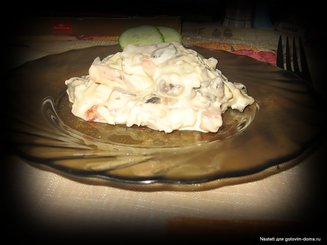 Салат грибной с перцем