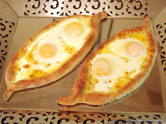 Хачапури по-аджарски