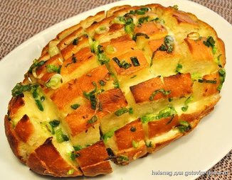 Душистый хлебушек (запеченный хлеб с сыром)