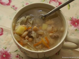 Гарбюр -густой крестьянский суп с капустой